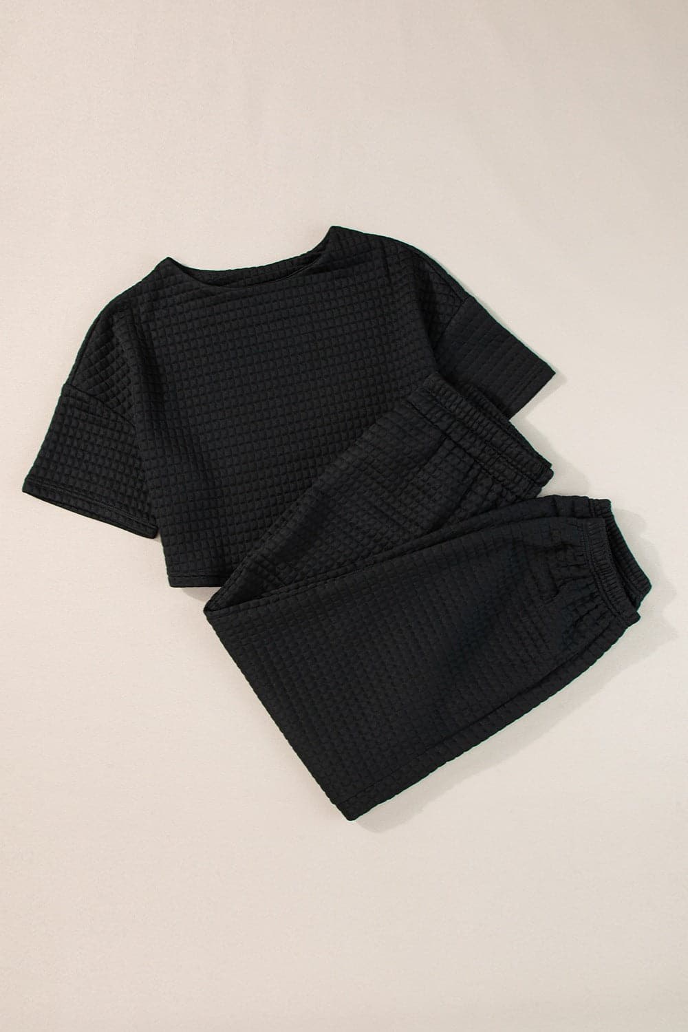 Round Neck Short Sleeve Top and Elastic Waist Pants Set.