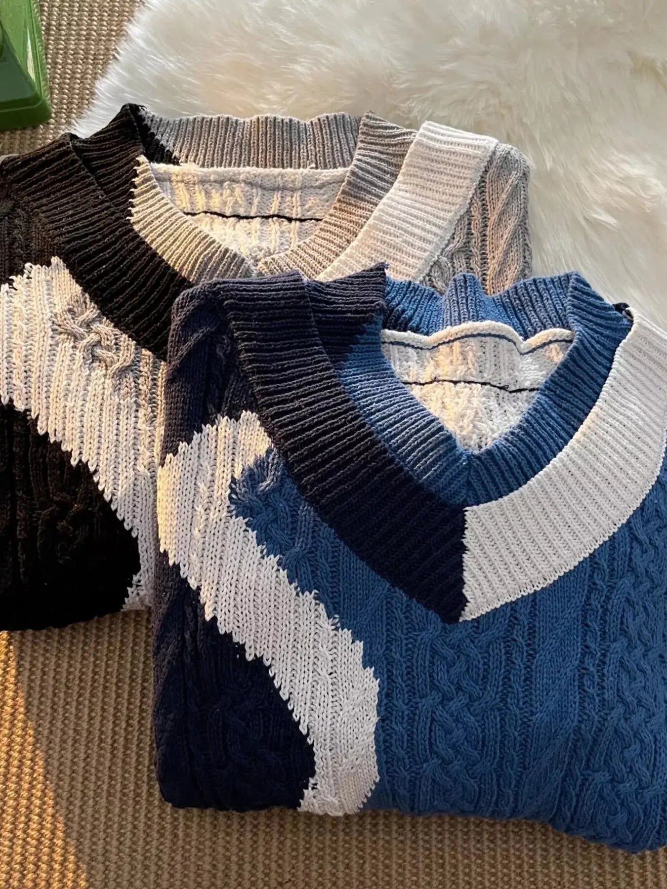 Men's Color Block V-Neck Knit Sweater Simply Love