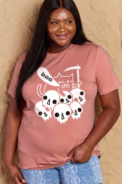 Casual comfort meets Halloween vibes: Graphic Boo cotton t-shirt