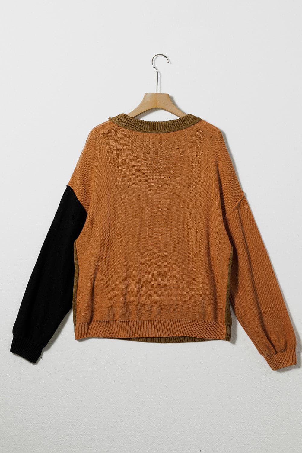 Contrast Round Neck Dropped Shoulder Sweater.