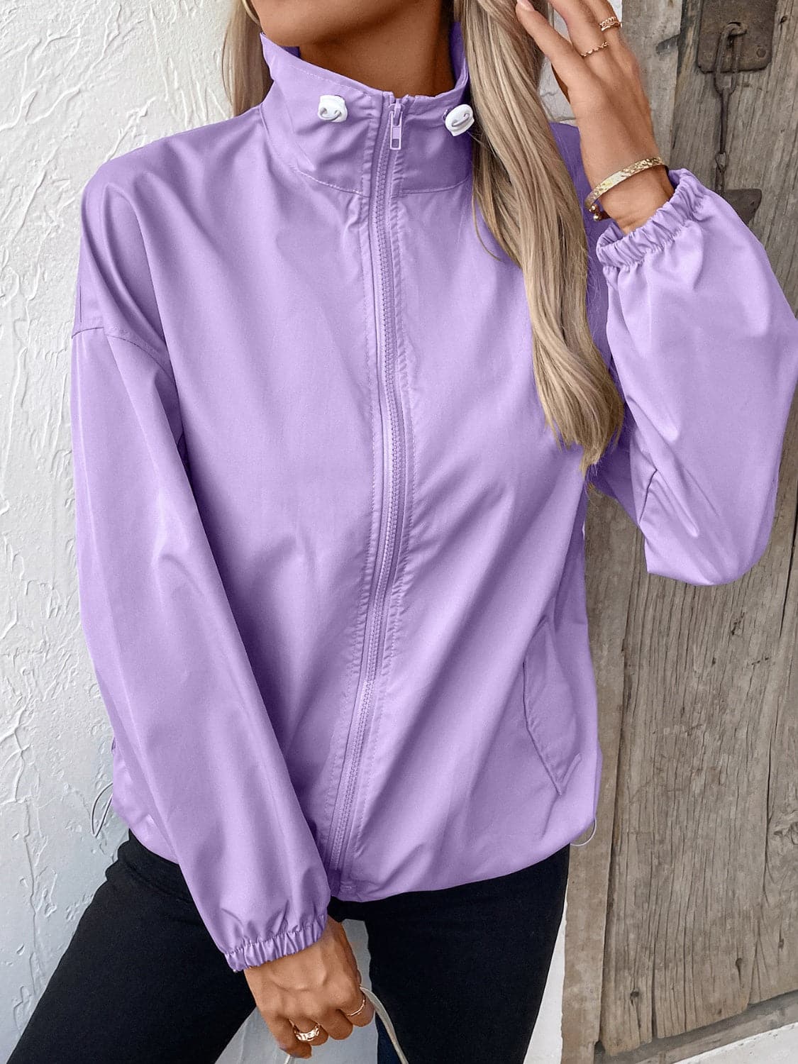 Pocketed Zip Up Long Sleeve Jacket.