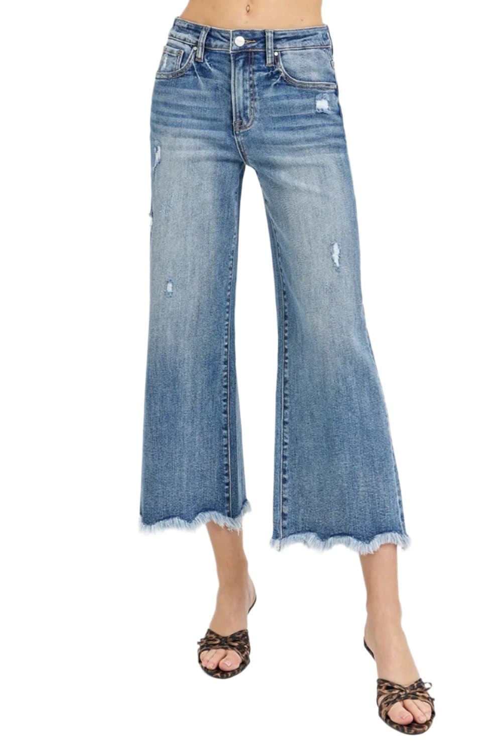 Risen High Rise Cropped Flare JeansRisen High Rise Cropped Flare Jeans

Elevate your denim game with the Risen High Rise Cropped Flare Jeans, a quintessential addition to any fashion-forward wardrobe.Love Salve Risen High Rise Cropped Flare JeansJeans