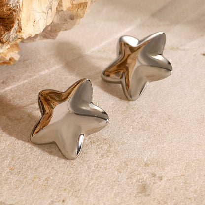 Elegant 18K gold-plated star stud earrings in stainless steel