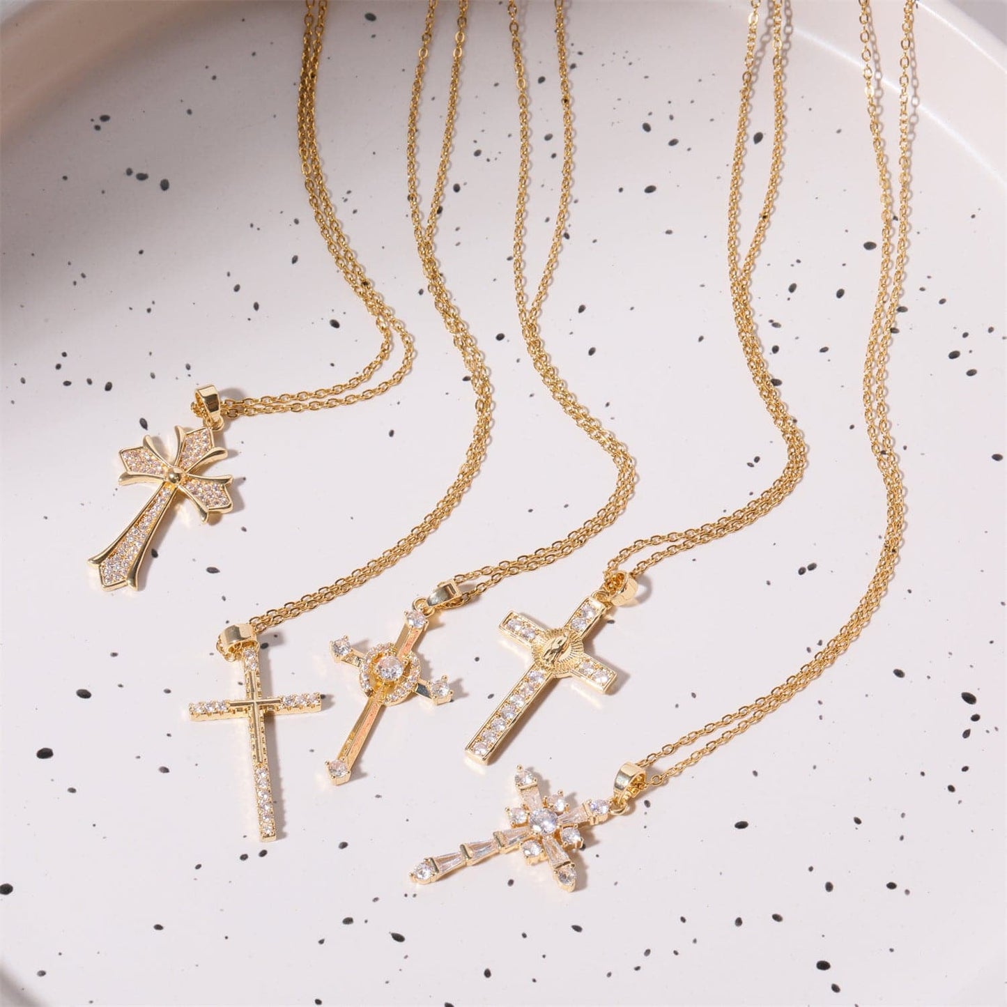 Stainless Steel Inlaid Zircon Cross Necklace.