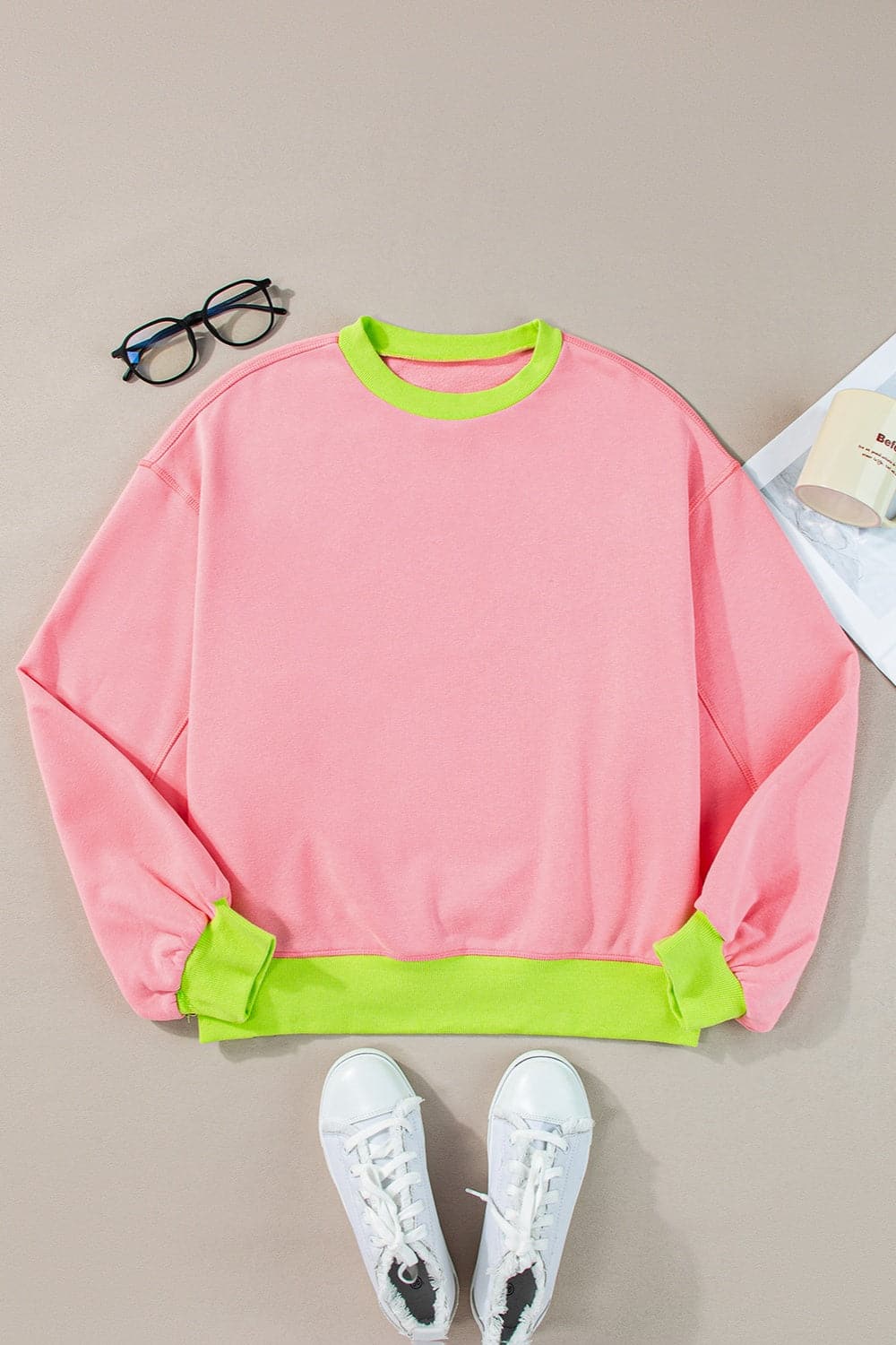 Contrast Round Neck Long Sleeve Sweatshirt.