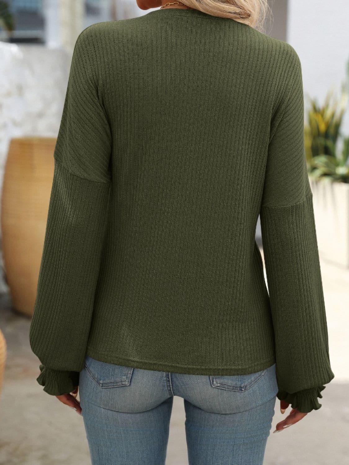 Ribbed Round Neck Long Sleeve T-Shirt.