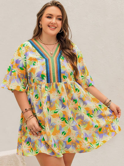 Plus Size Printed V-Neck Half Sleeve Mini Dress.