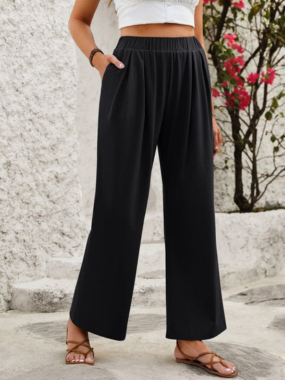 Chic and comfortable wide-leg pants with elastic waistband