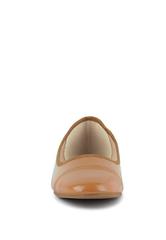 Camella round toe flat shoes