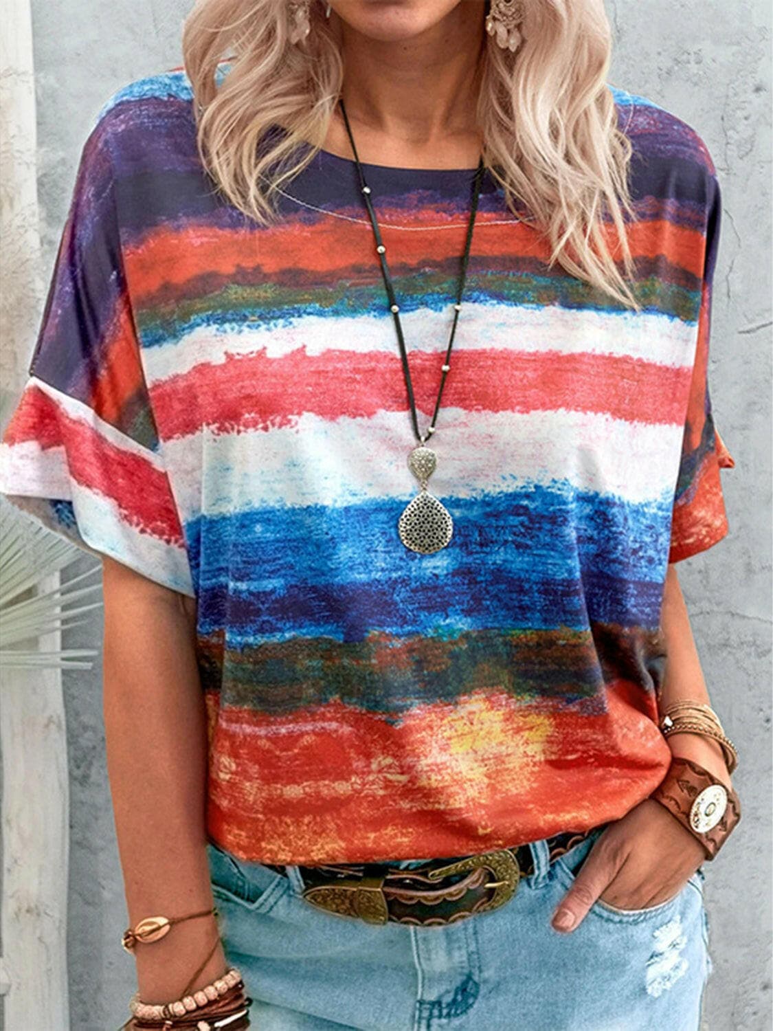 Full Size Color Block Round Neck Half Sleeve T-Shirt.