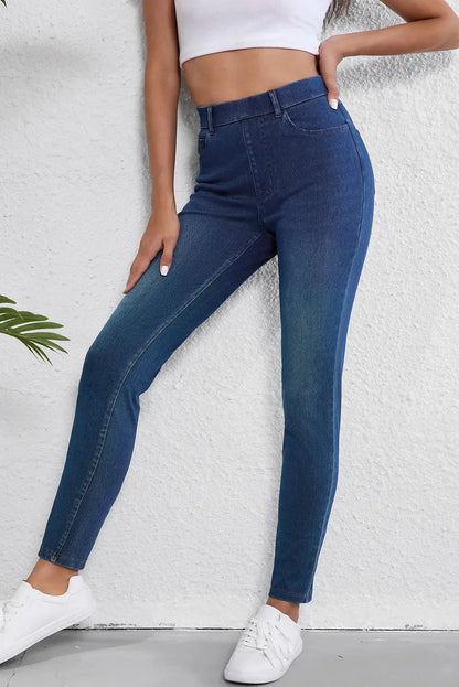 Chic High Rise Skinny Jeans with Functional Pockets