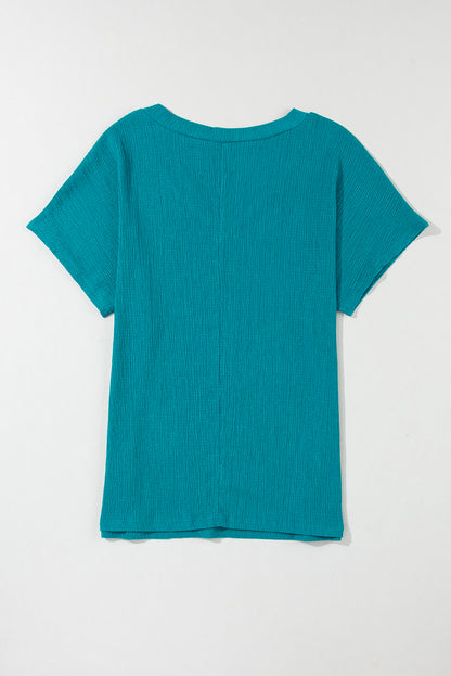 Crinkled blue sapphire V-neck T-shirt with wide sleeves