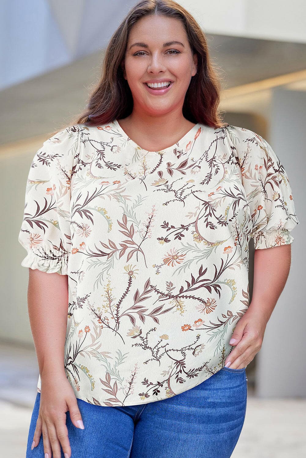 Plus Size Floral Fuff Sleeve TopUpgrade Your Wardrobe with Style and Comfort
 Enhance your everyday look with our Plus Size Floral Puff Sleeve Top. Featuring a charming floral pattern and a casual Love Salve Size Floral Fuff Sleeve Topplus