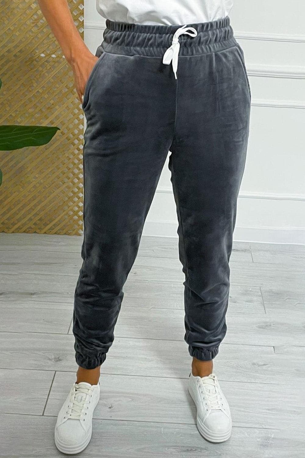 Wide Waistband Drawstring Cropped Joggers.