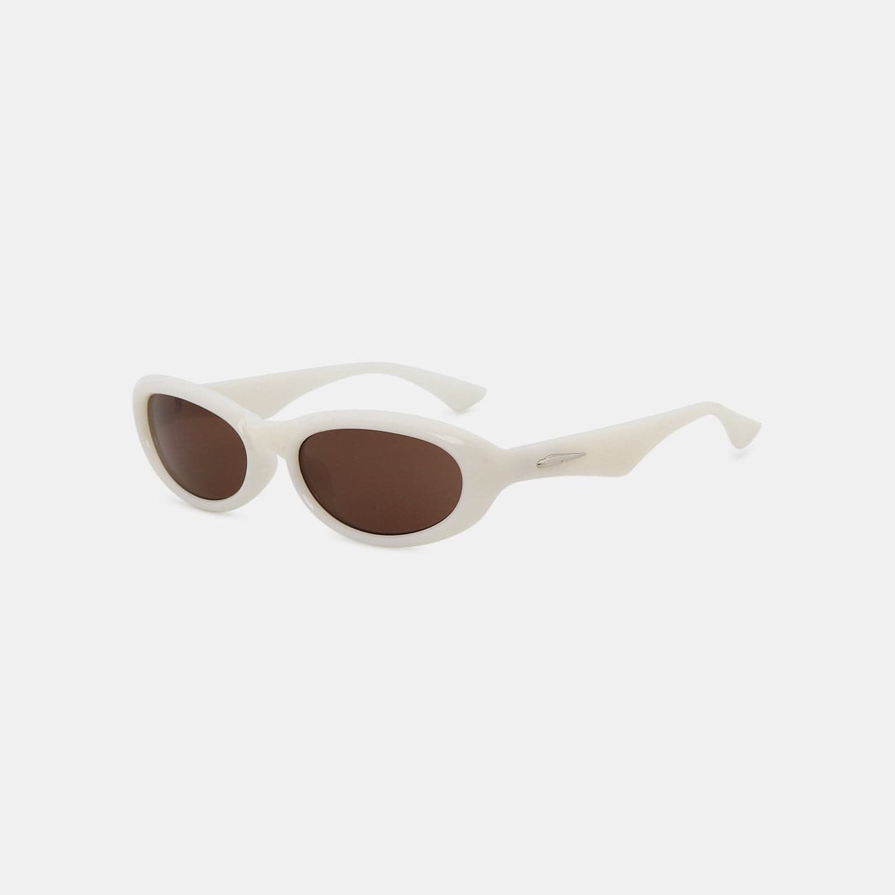 Polycarbonate Frame Cat Eye Sunglasses.