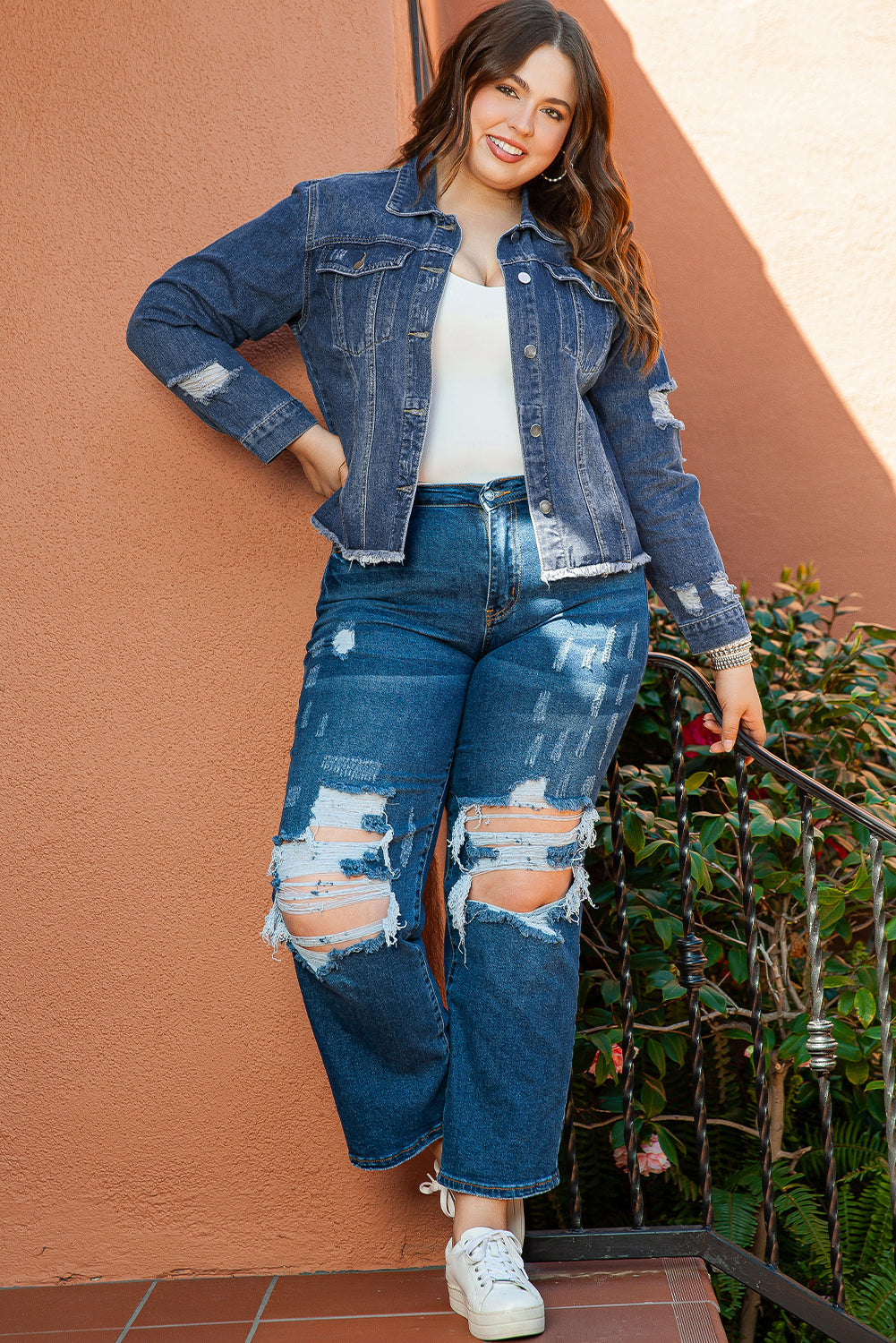 Chic dark blue plus size distressed denim jacket with flap pockets