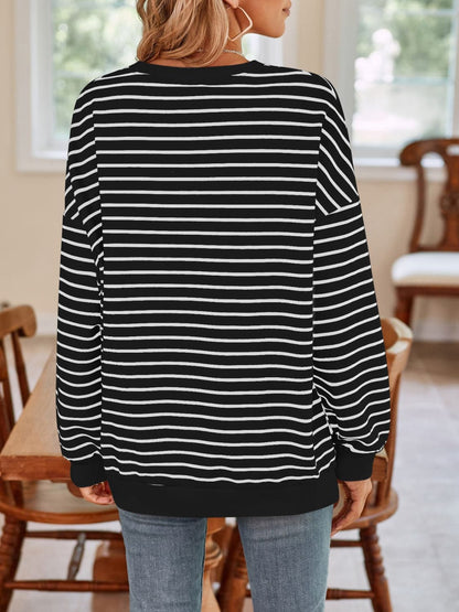 Cozy striped long sleeve crewneck sweatshirt