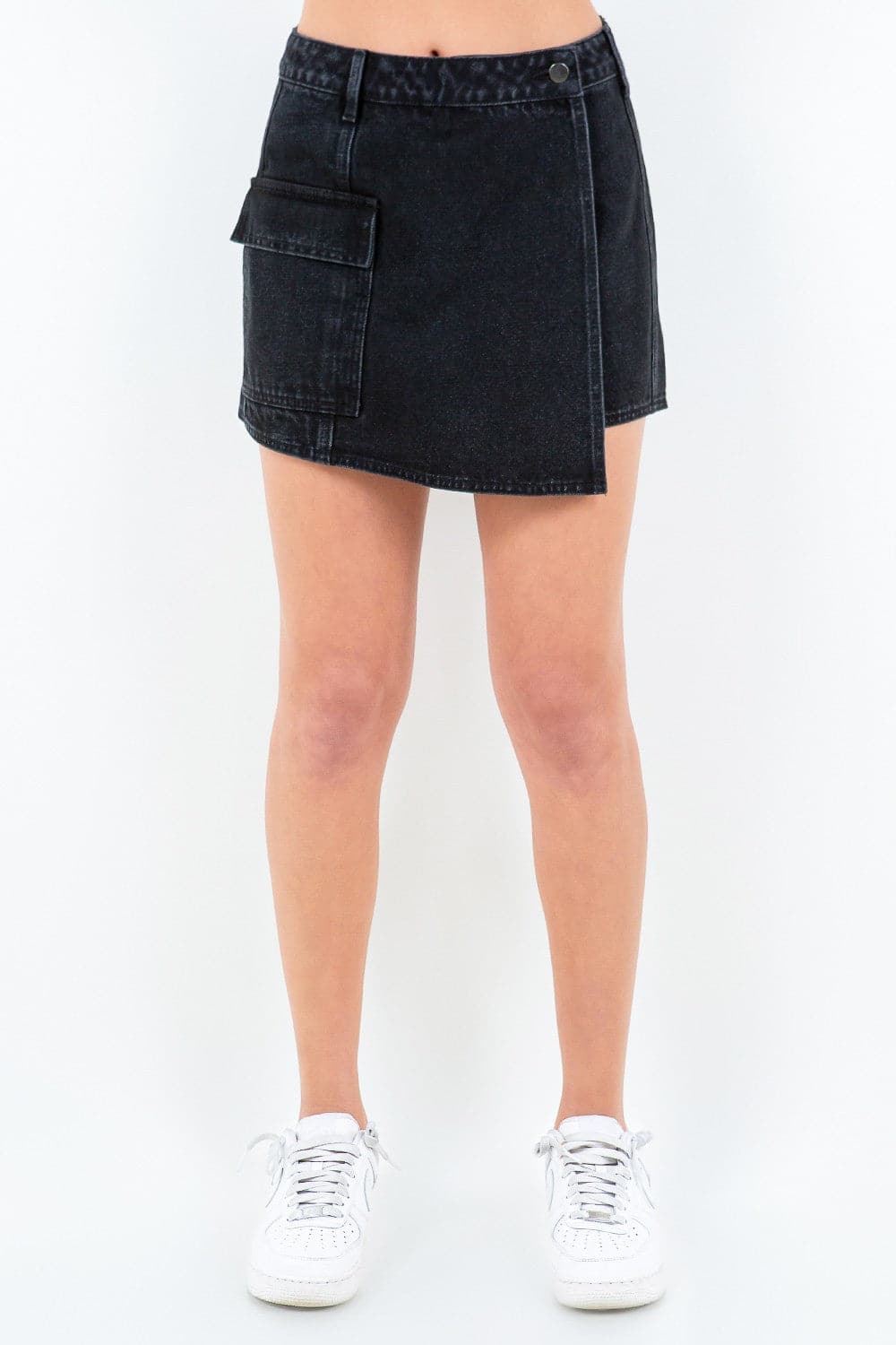 Cargo pocket mini skort with buttons