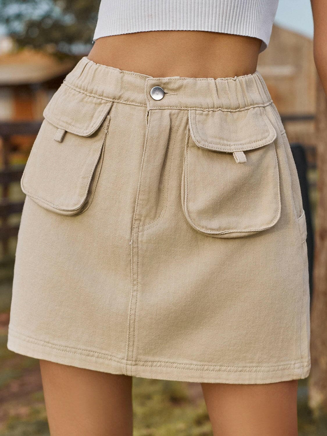 Pocketed Elastic Waist Denim Skirt.