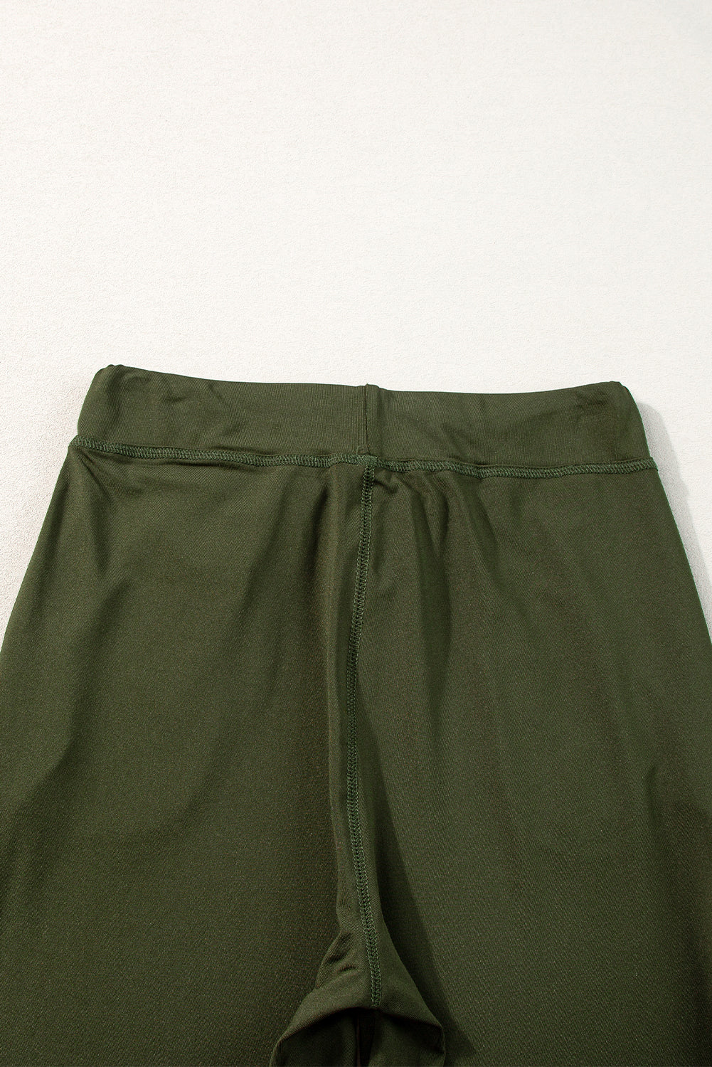 Cozy moss green joggers with drawstring and pockets