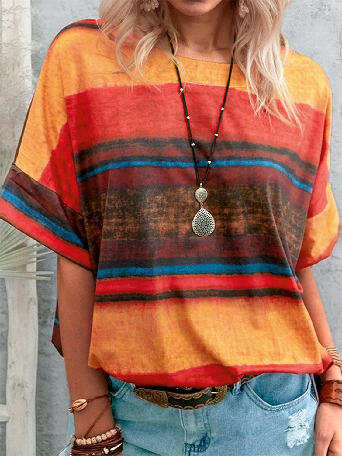 Full Size Color Block Round Neck Half Sleeve T-Shirt.