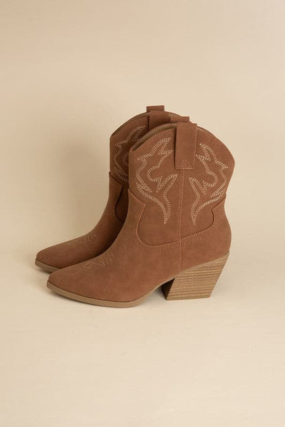 Blazing-S Western Boots.