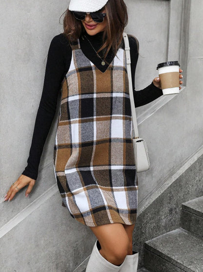 Plaid V-neck dress with wide straps and a flattering fit