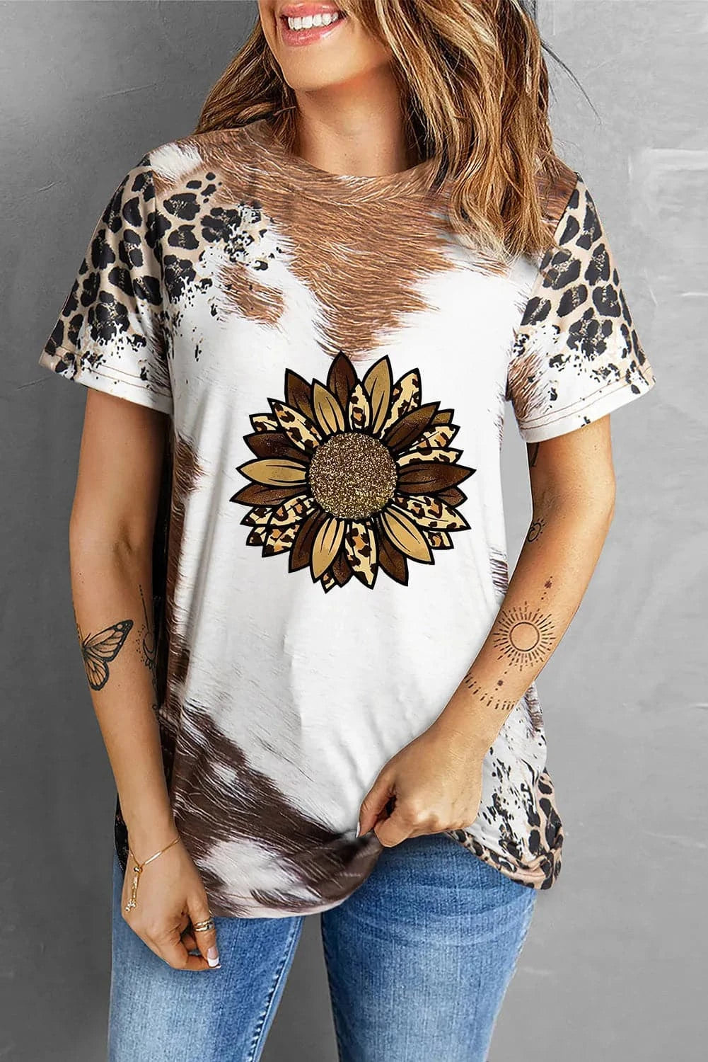 Sunflower Graphic Round Neck Short Sleeve T-Shirt.