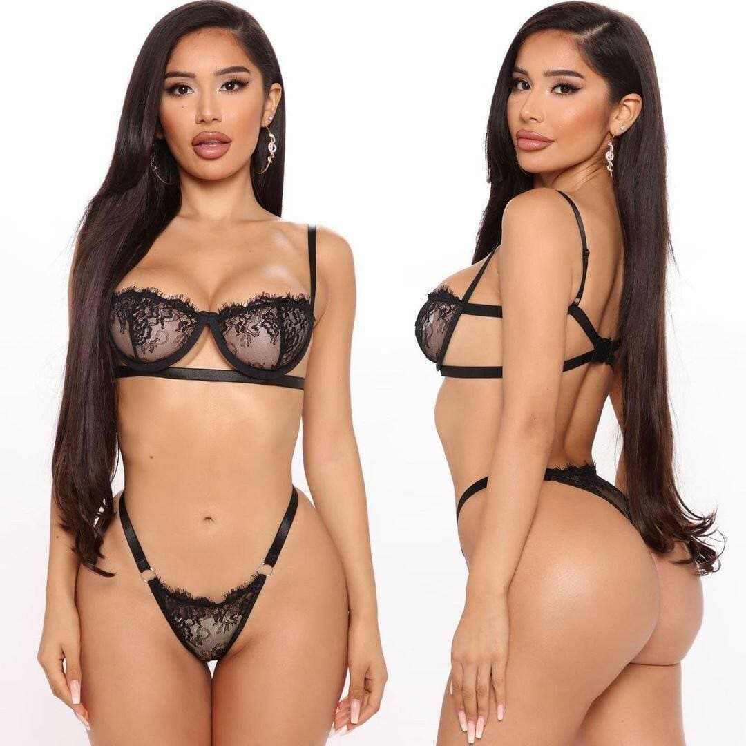 Enchanting Lace Three-Point Lingerie Set with Steel RingEnchanting Lace Three-Point Lingerie Set with Steel Ring
 Indulge in elegance with our Enchanting Lace Three-Point Lingerie Set, where seduction meets playfulness inLove Salve -Point Lingerie Set