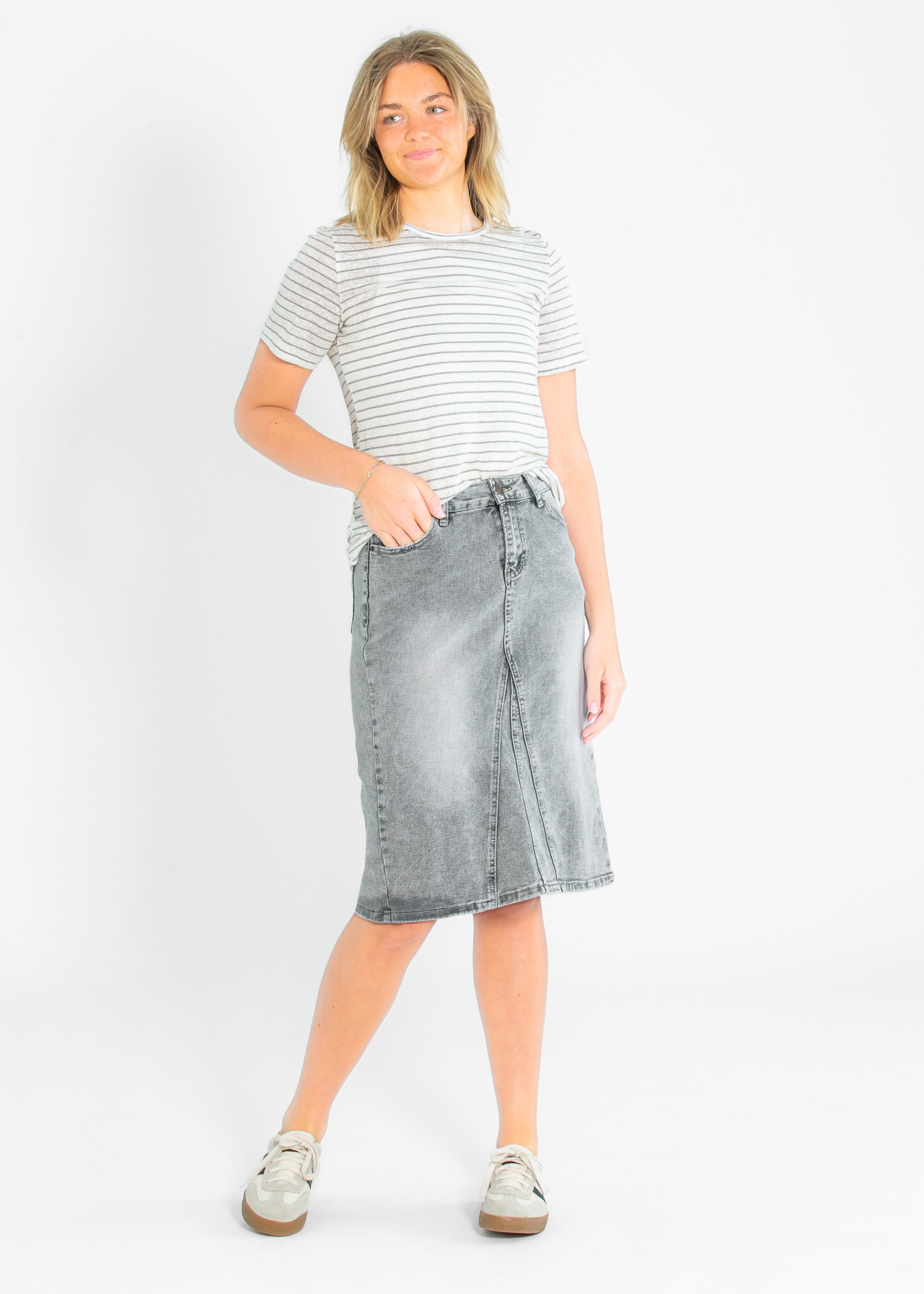 Essential Linen Short Sleeve T-shirt Inherit Co.