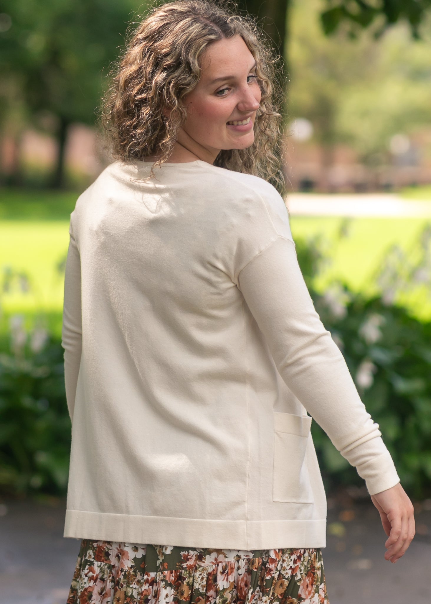 Essential Soft Cardigan 27" Inherit Co.