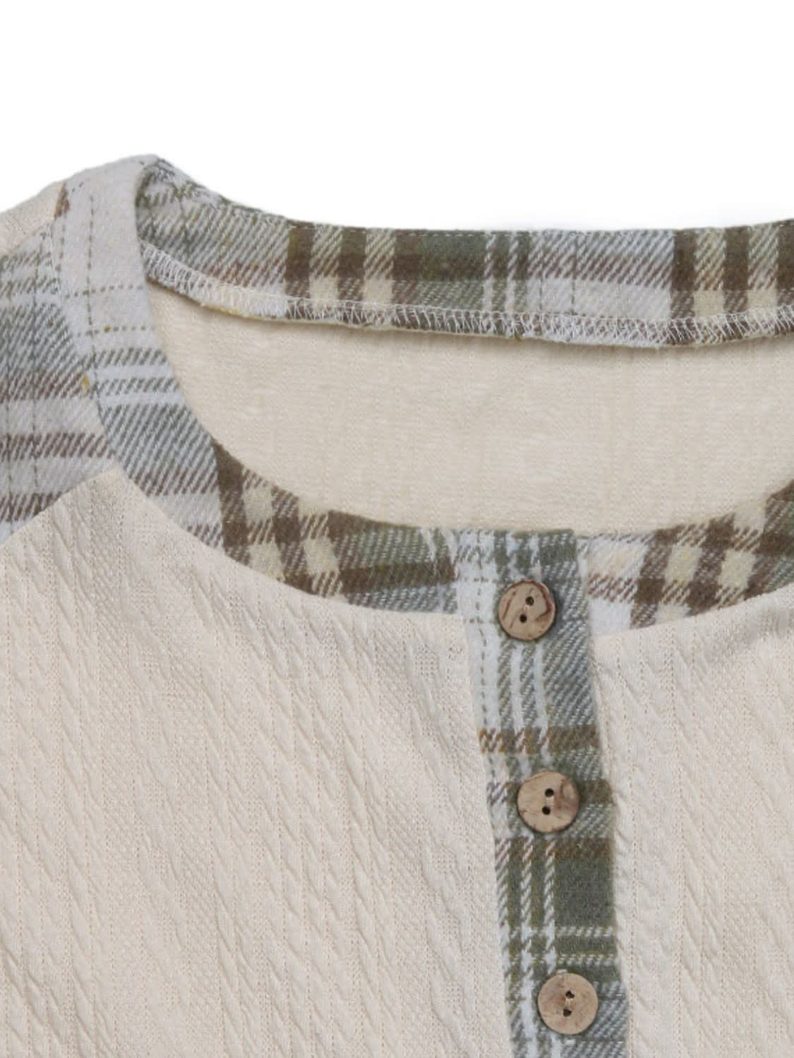 Plaid long sleeve button-up tee