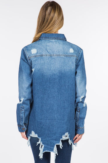 Chic urban distressed denim jacket with frayed hem