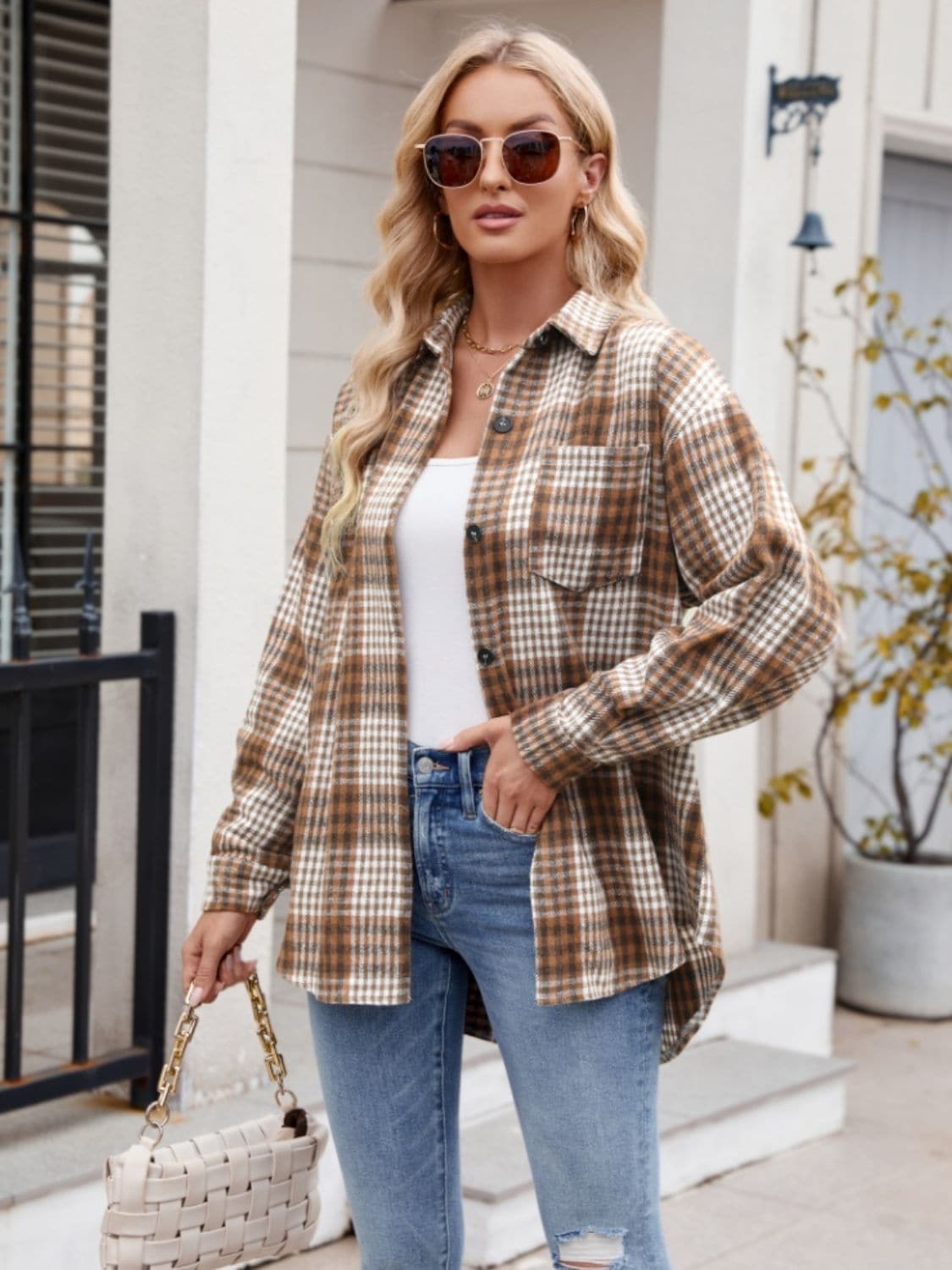 Pocketed Plaid Collared Neck Long Sleeve Shirt.