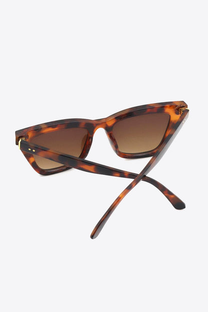 UV400 Polycarbonate Frame Sunglasses.