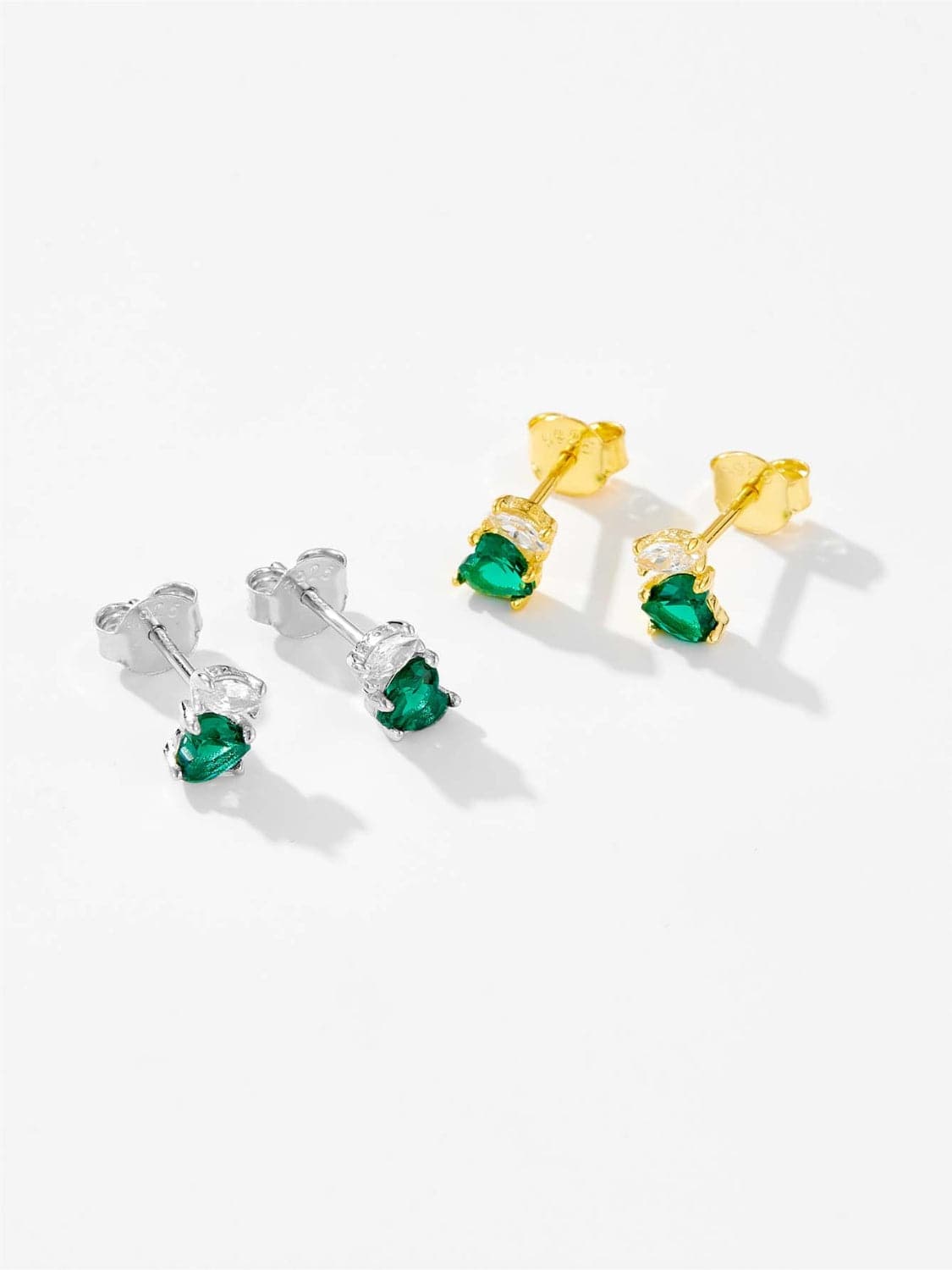 925 Sterling Silver Inlaid Zircon Stud Earrings.