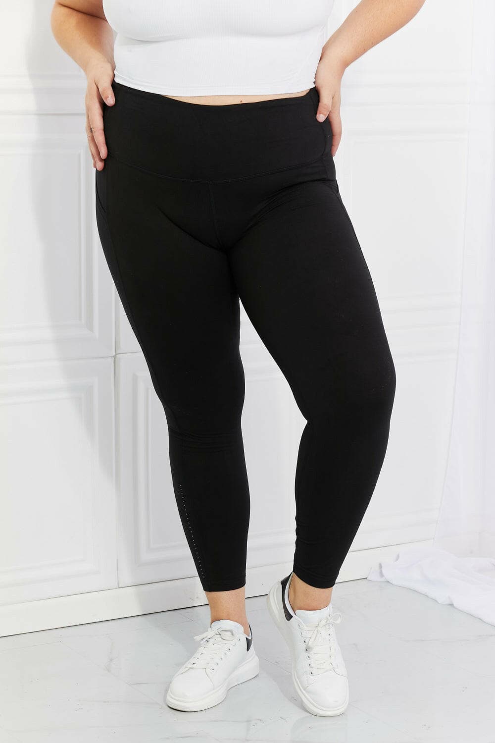 Leggings Depot Full Size Strengthen and Lengthen Reflective Dot Active Leggings.