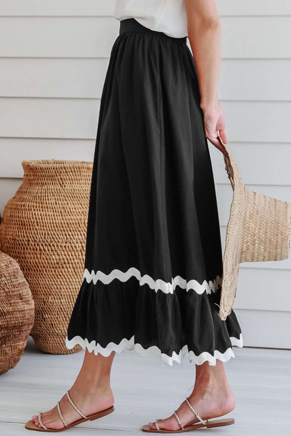 Contrast Trim Elastic Waist Skirt.