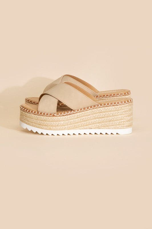 Height-S-Raffia Platform slides.