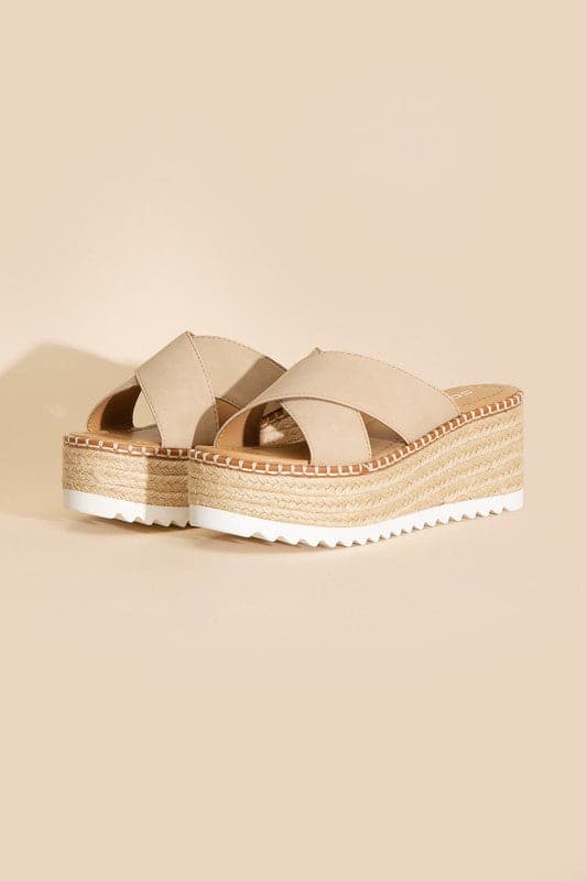 Height-S-Raffia Platform slides.