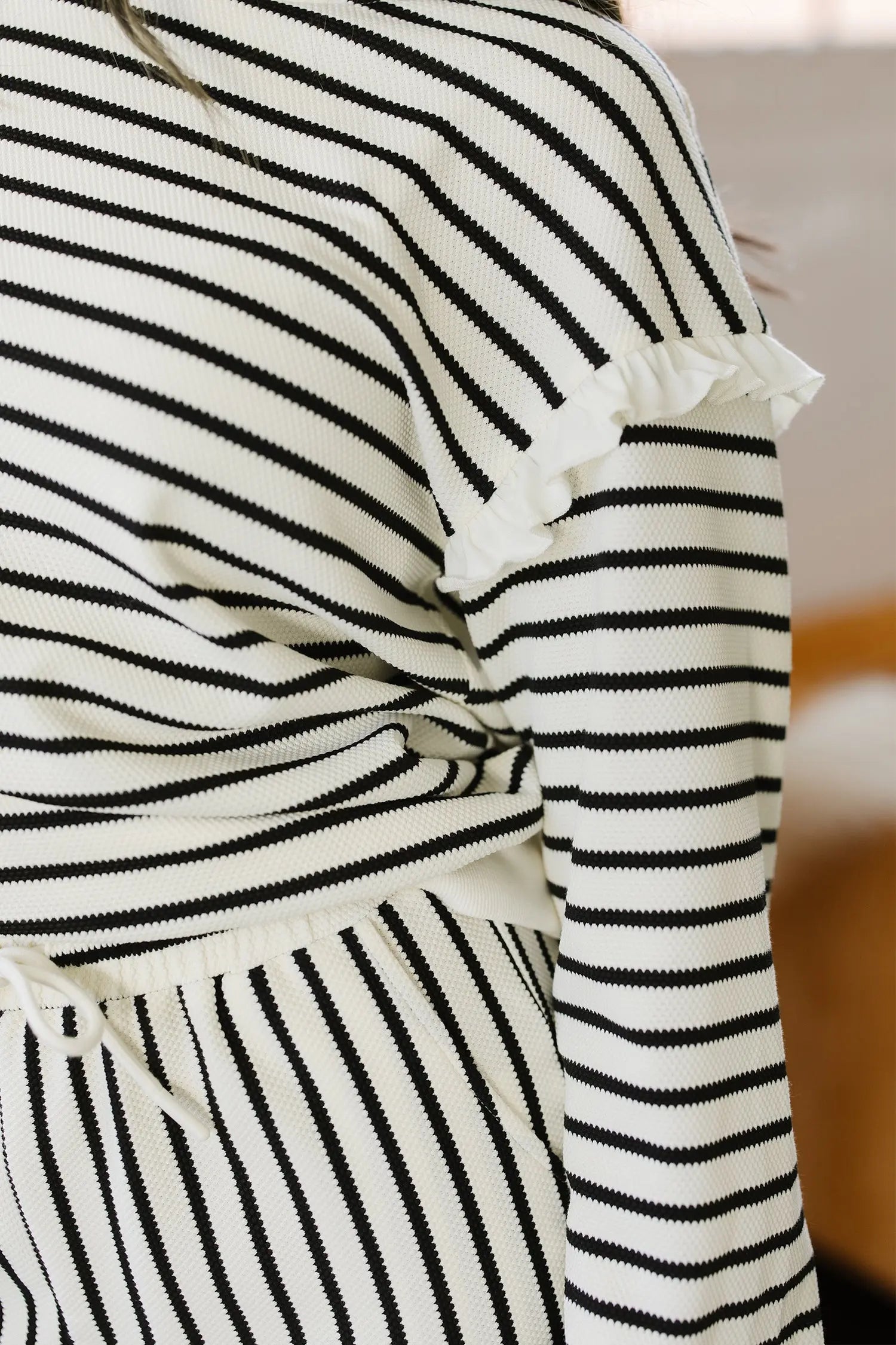 White Stripe Ruffle Trim Drop Shoulder Top And Drawstring Relaxed Pant Set Dear-Lover Dropshipping