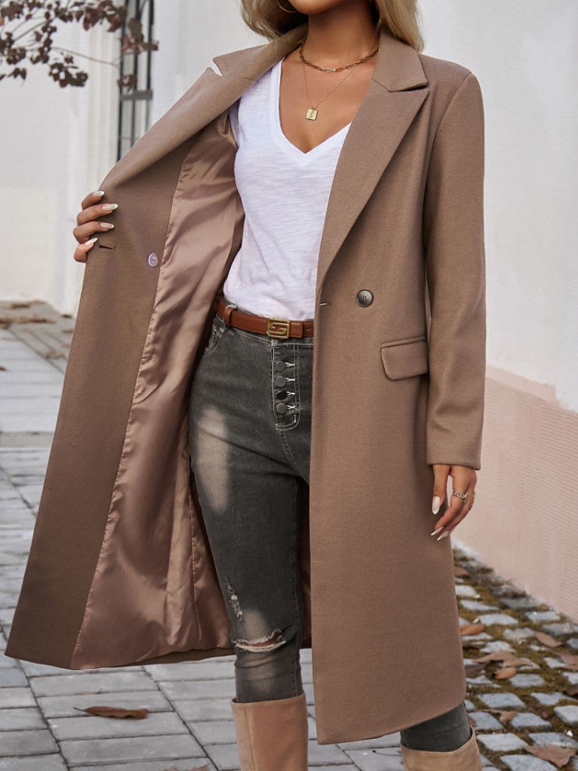 Lined long sleeve coat with pockets