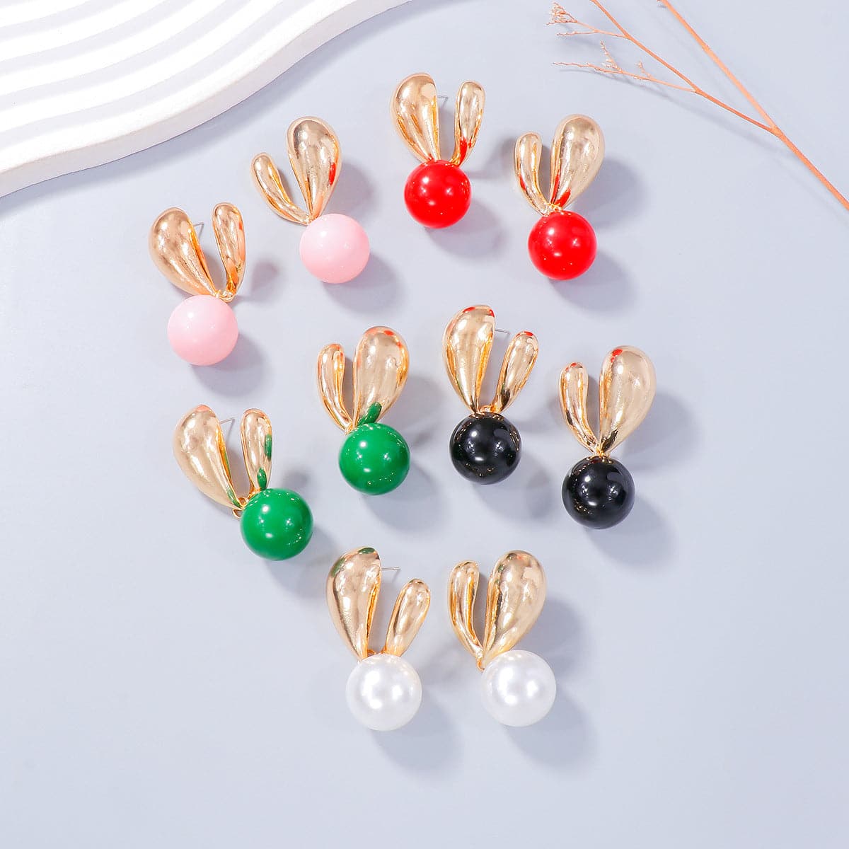 Alloy Drip Oil Bunny Earrings.