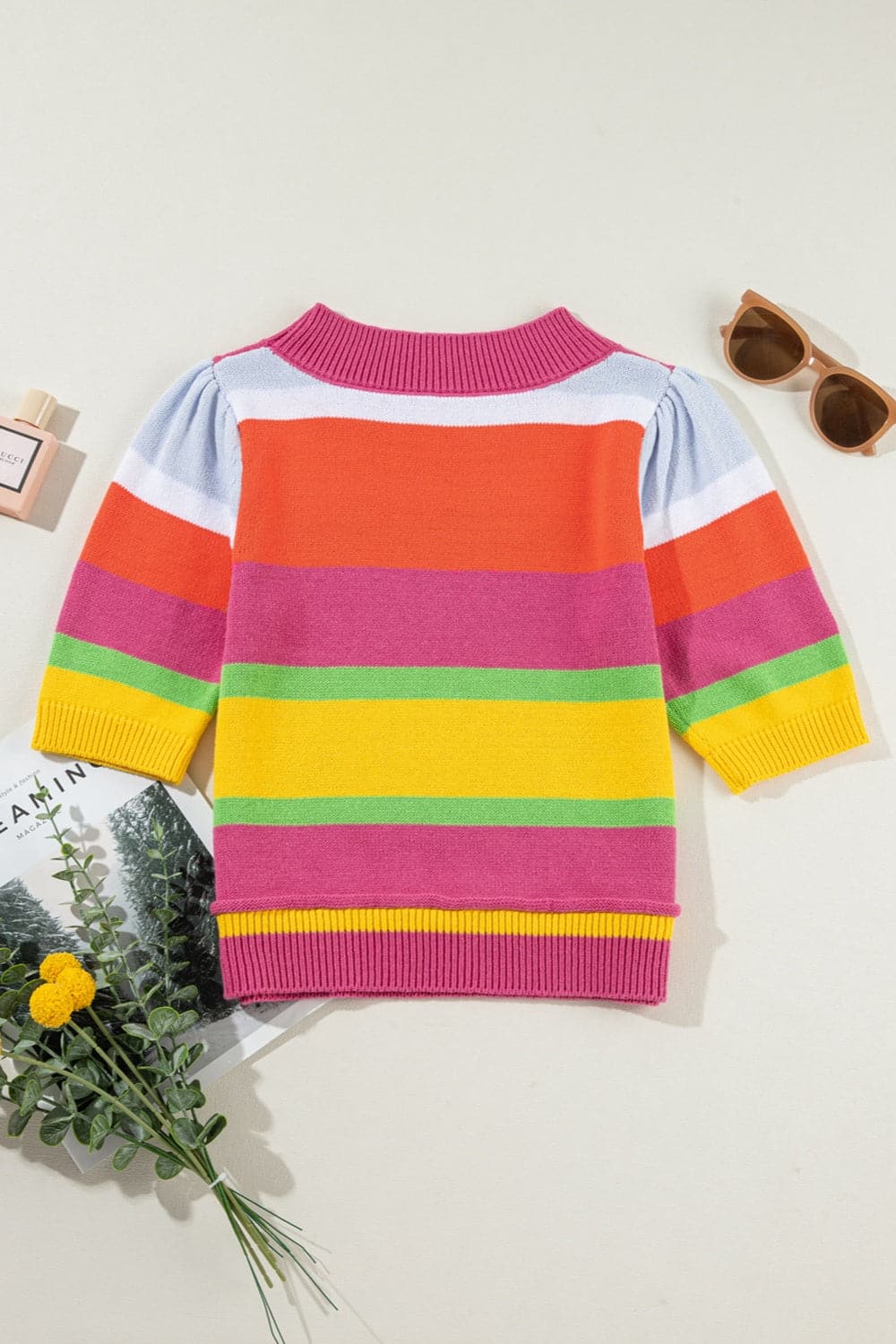 Color Block Round Neck Half Sleeve Knit Top.