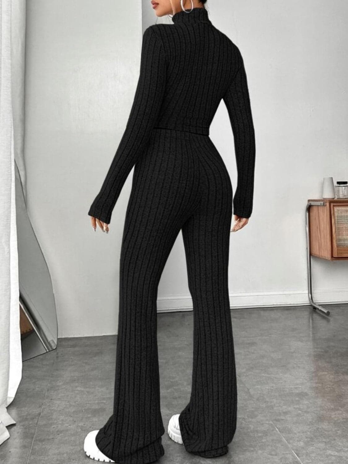 Ribbed Mock Neck Long Sleeve Top and Pants Set.