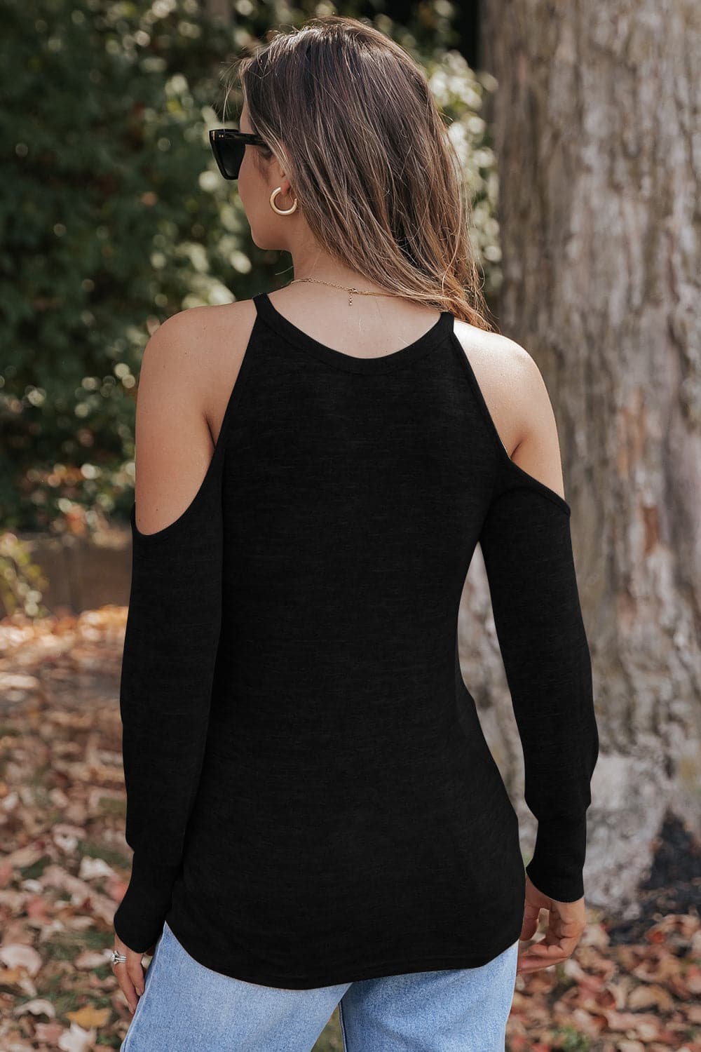 Round Neck Cold Shoulder Long Sleeve Top.