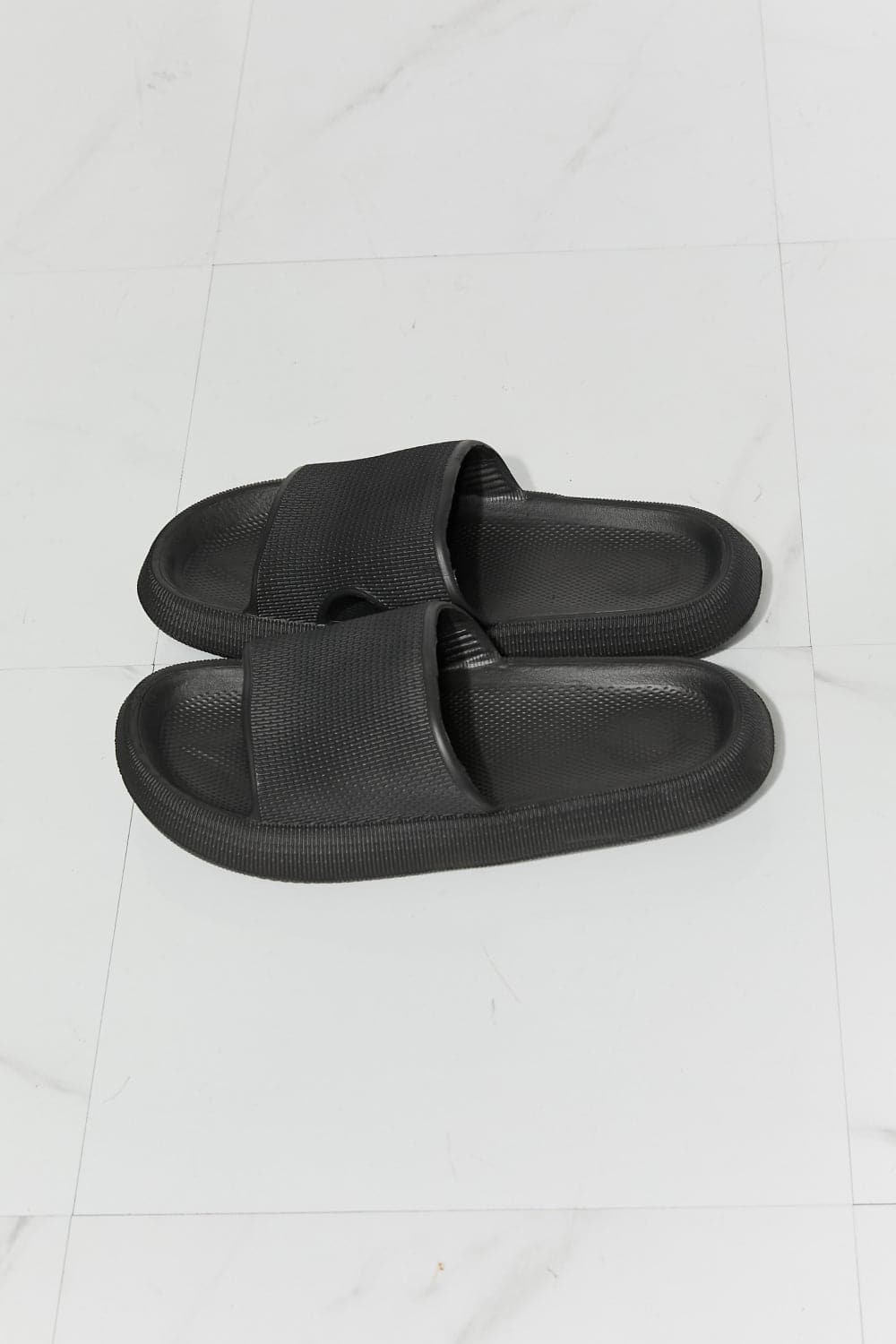 MMShoes Arms Around Me Open Toe Slide in Black.