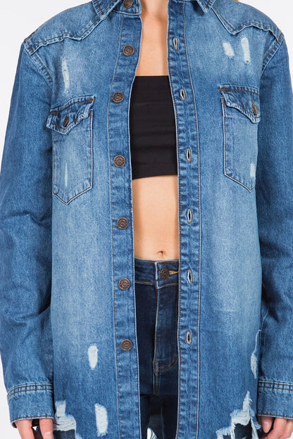 Chic urban distressed denim jacket with frayed hem