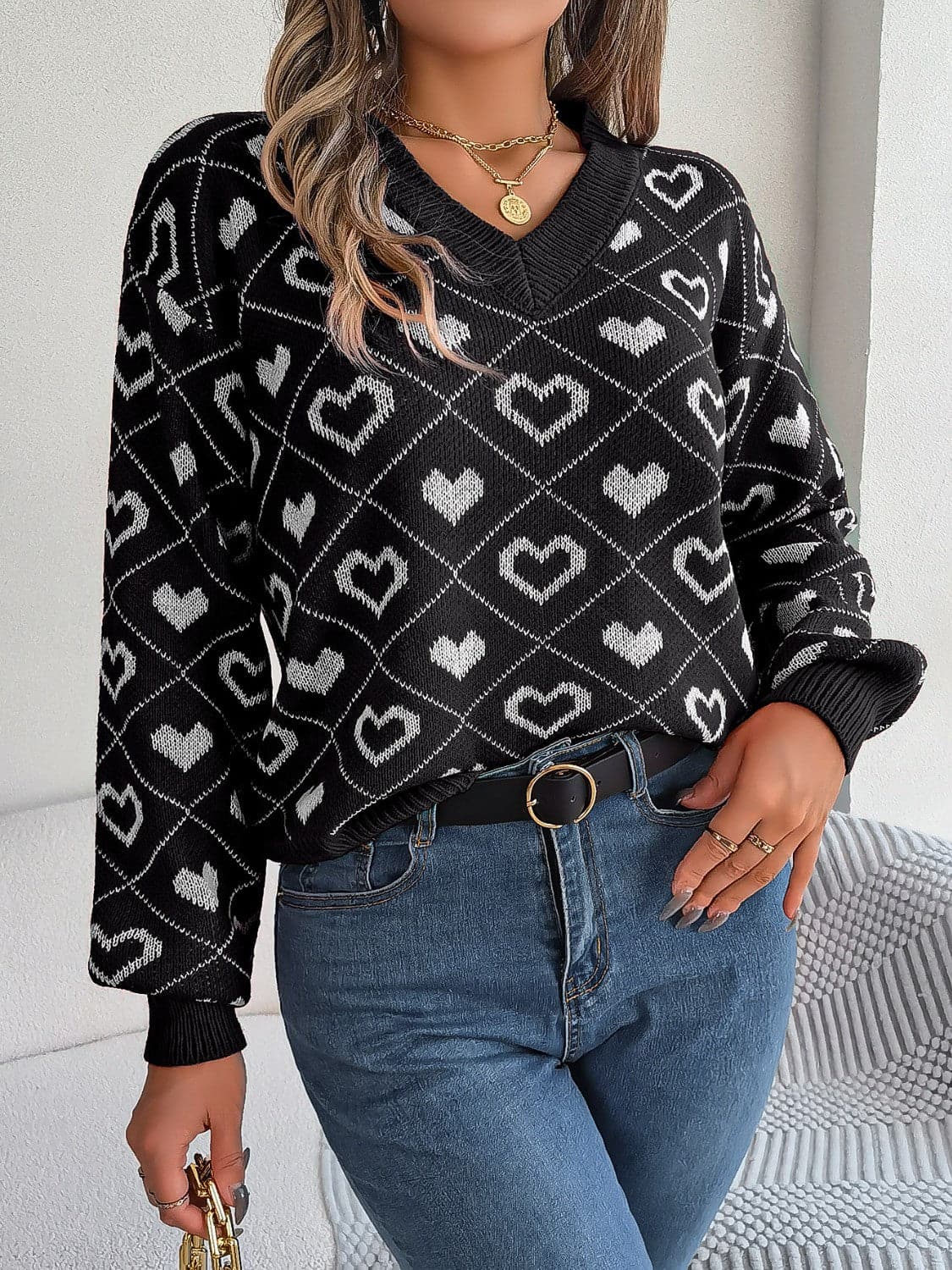 Heart Pattern V-Neck Long Sleeve Sweater.