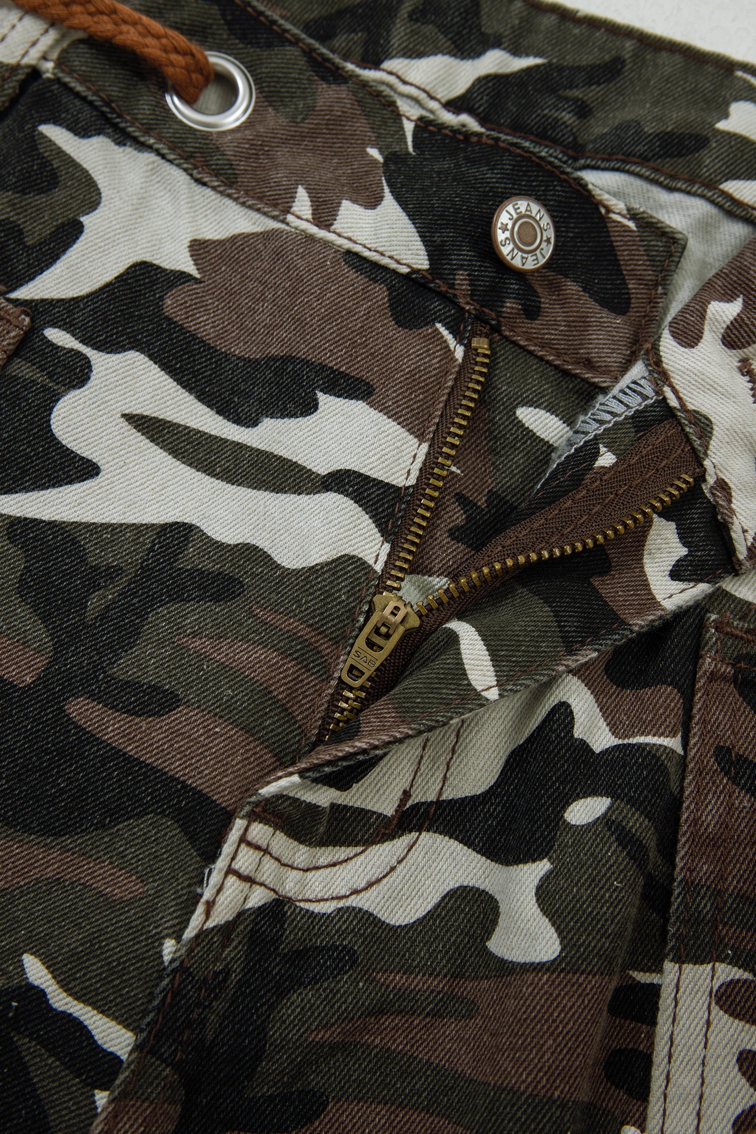 Green Camouflage Print Distressed Loose Denim Pants With Splash Design Dear-Lover Dropshipping